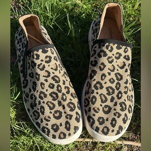 Ladies size 10 slip on shoes